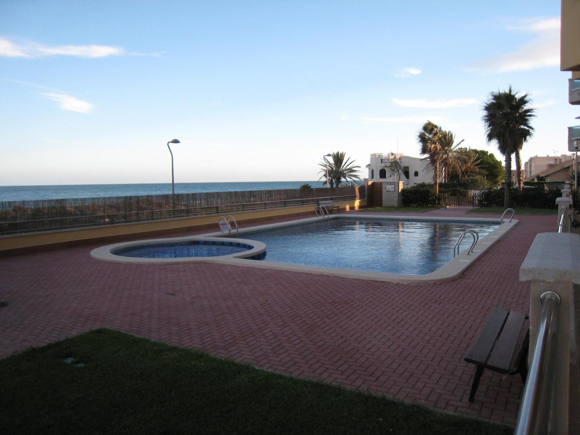 Apartamentos Turisticos Playa Principe La Manga Bagian luar foto